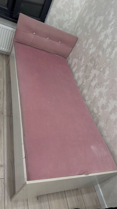 Продаю кровать  в отличном состояние