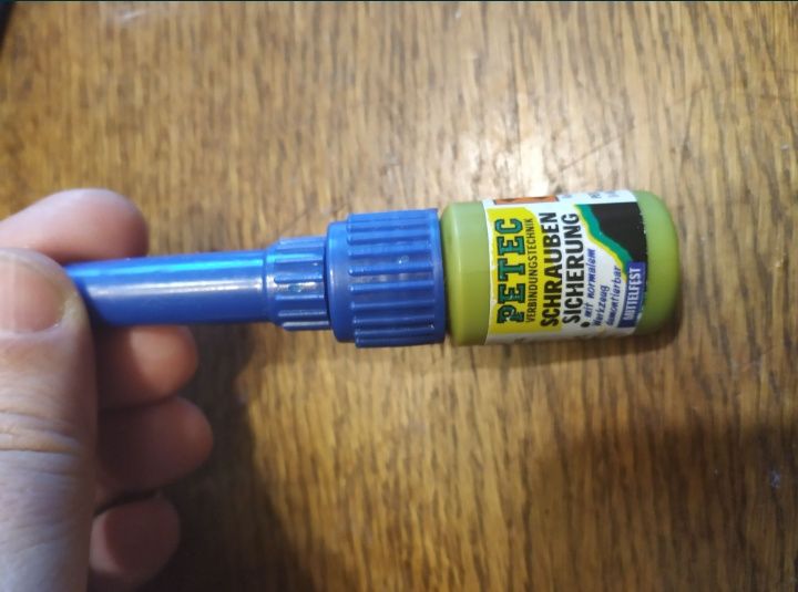 Blocate de șuruburi "Petec"