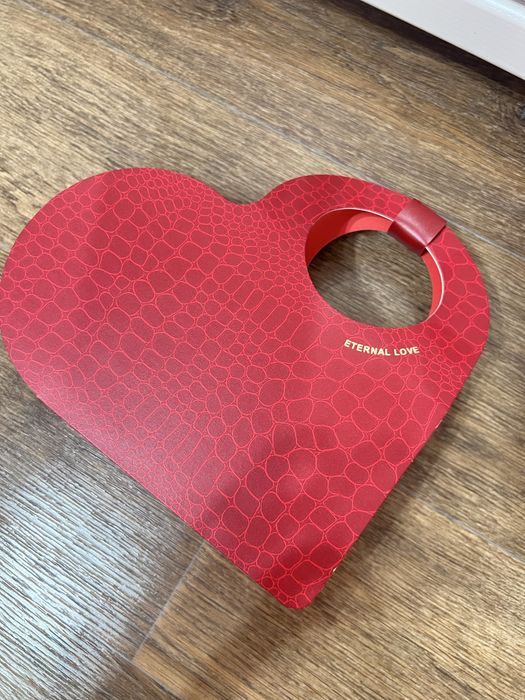 Коробочки в виде сердца на подарок