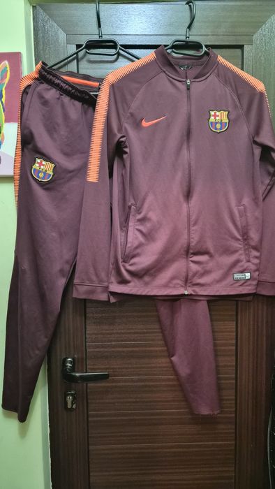ОРИГИНАЛЕН Екип Nike Barcelona