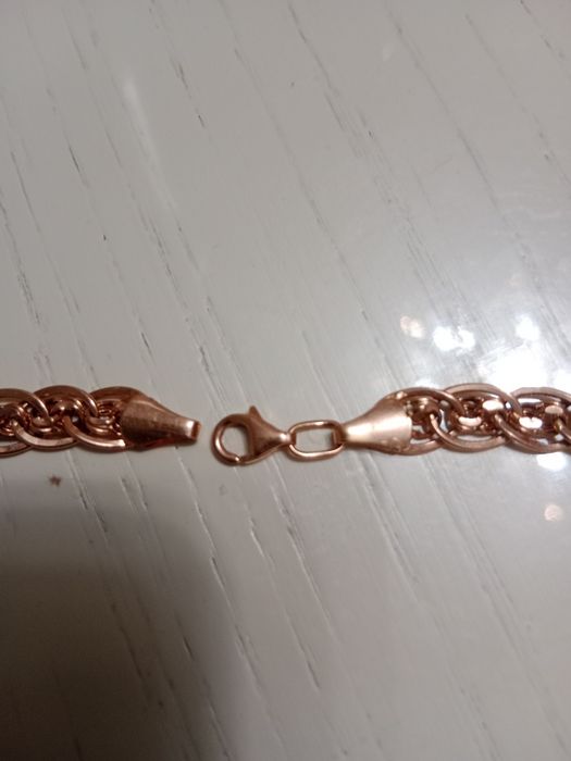 Продам золотую цепочку