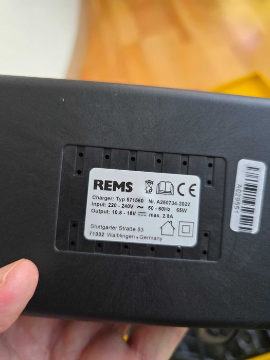 Presa Mini-Press 14.4V  cu 3 falci 578012 Rems NOUĂ