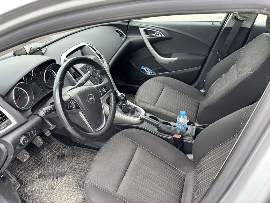 Opel Astra J 1.7CDTI realni