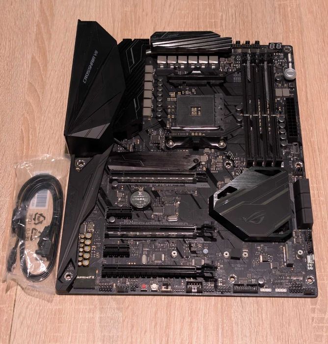 Дънна платка  ASUS ROG Crosshair VII Hero AM4 AMD X470