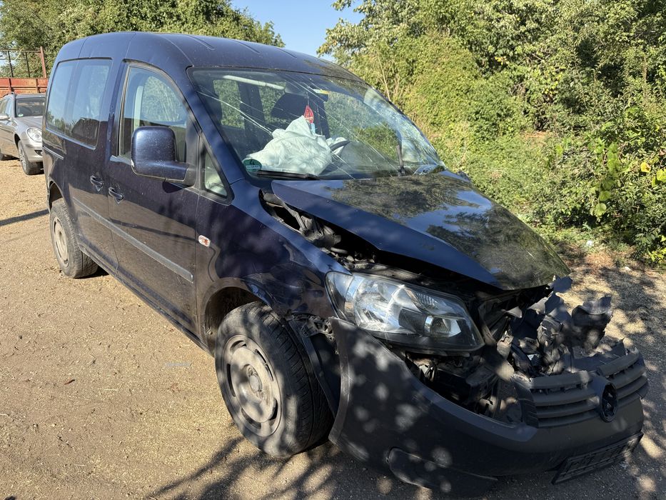 Volkswagen Caddy 1.6 TDI – На части