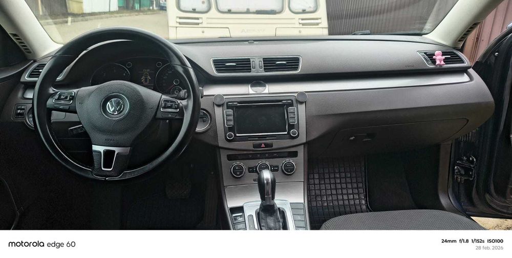 VOLKSWAGEN Passat 2012 — imagine 3