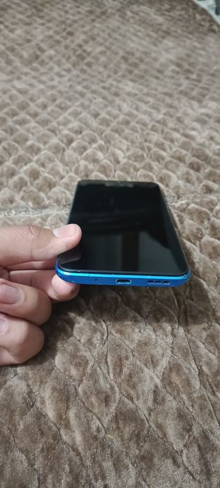 Продам Redmi 9с.