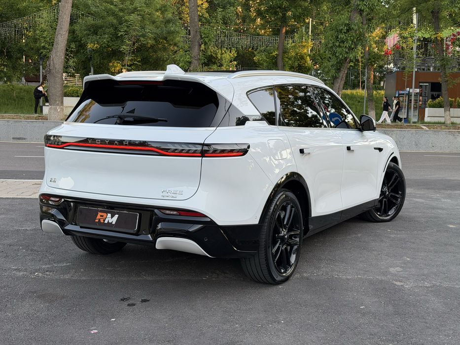 Voyah Free 2023 — 2