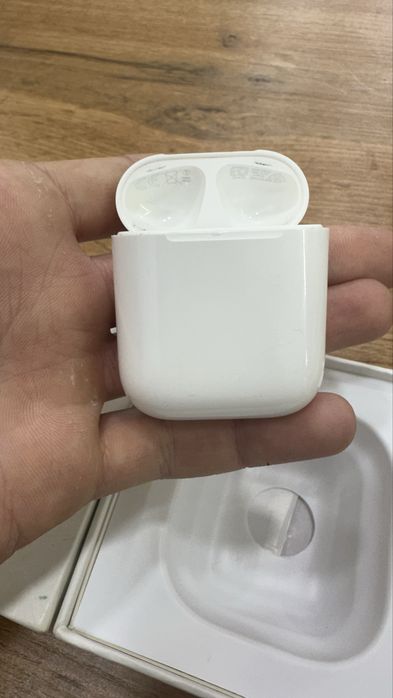 Продаю кейс от Airpod 2.1
