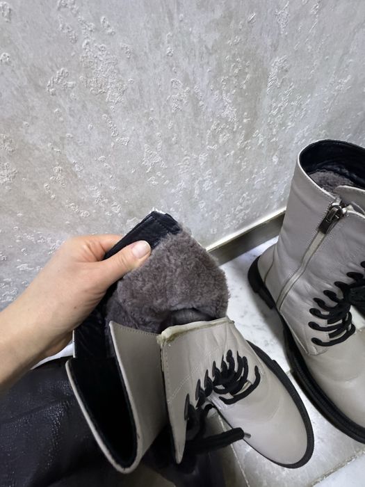 Зимние ботинки женские