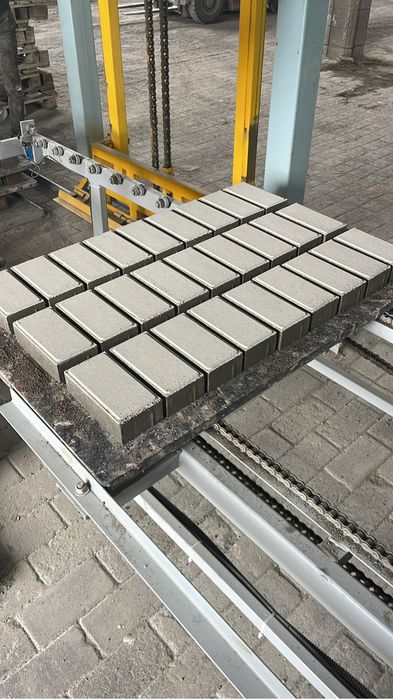 Брусчатка кирпичик вибропрессованая