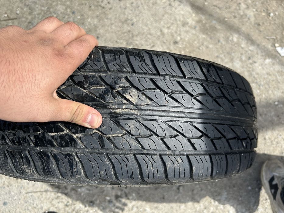 Продам косплект резины 185 65 r14