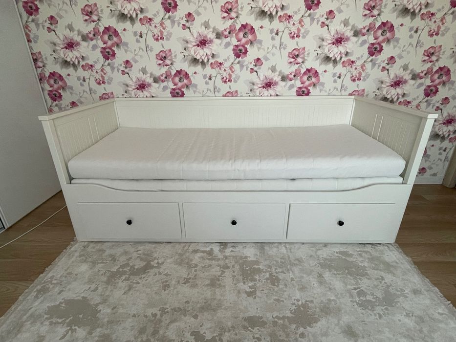 Canapea/pat Hemnes extensibil.