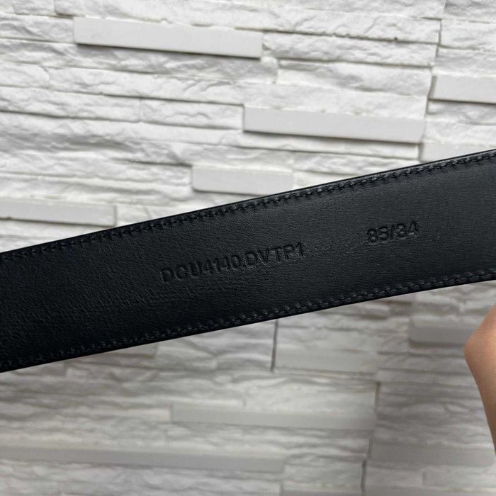 Колан на марката Versace