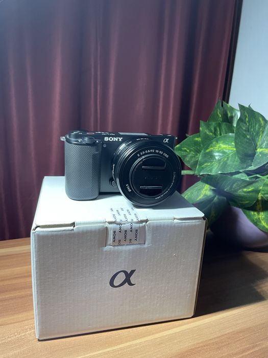 Camera foto Sony zv-e10 cu obiectiv 16-50mm