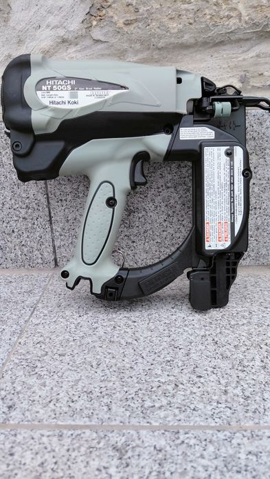 HITACHI NT 50GS GAS Акумулаторен такер с газ