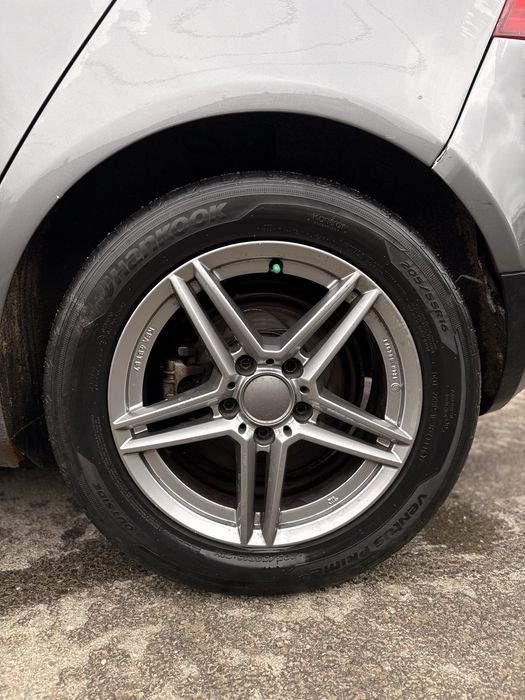 VOLKSWAGEN Golf 2005 — imagine 5