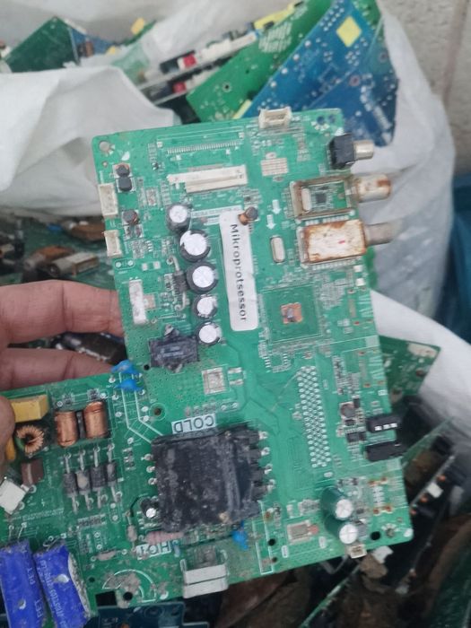 Платалар бор тонна