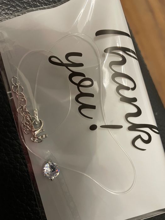 Гривна на корда с кристал елемент Сваровски