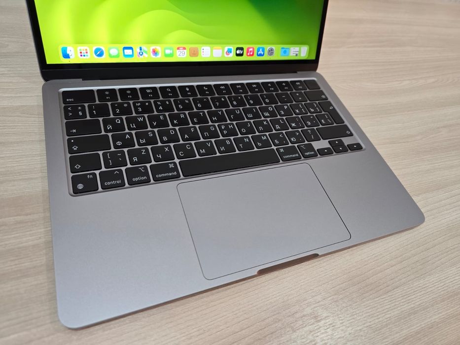 Macbook Air, M2, RAM 8Gb, SSD 256Gb, 2K