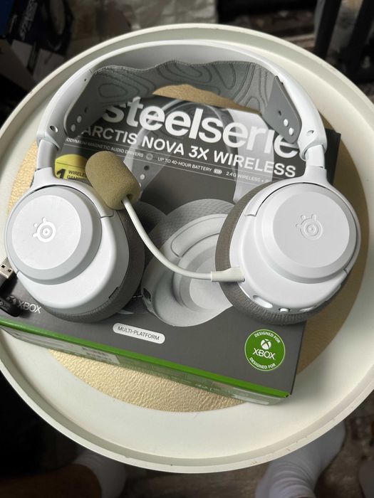 Casti SteelSeries Arctis Nova 3X Wireless White