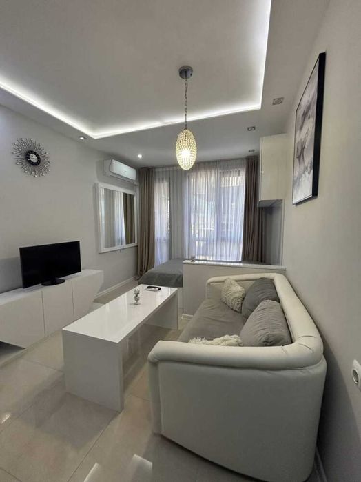 Продава се Едностаен апартамент в Пловдив, Център - 36 кв.м за 1528 €/кв.м - Снимка #4