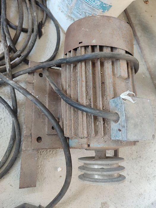 Трифазен ел. Мотор руски 3 kw