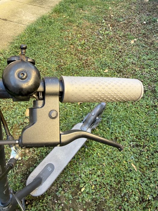 Trotineta electrica Xiaomi Mi 1S, putere motor 250 W, autonomie 30 Km, viteza maxima 25 Km/h, Negru