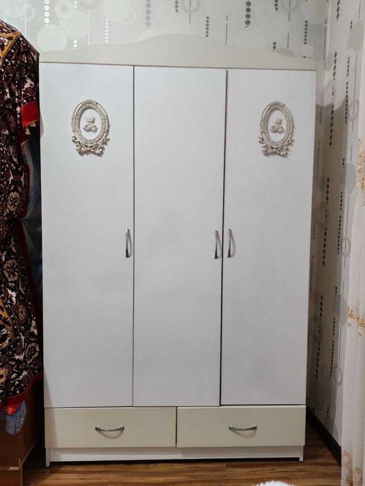 Bollar shkafi - Детский шкаф