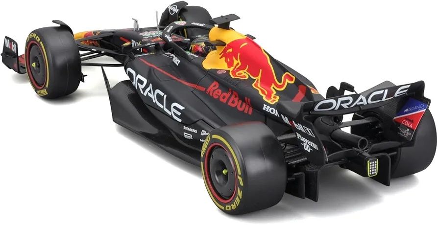 Bburago - модел на кола 1:24 - Oracle Red Bull Racing RB18 ( с каска )