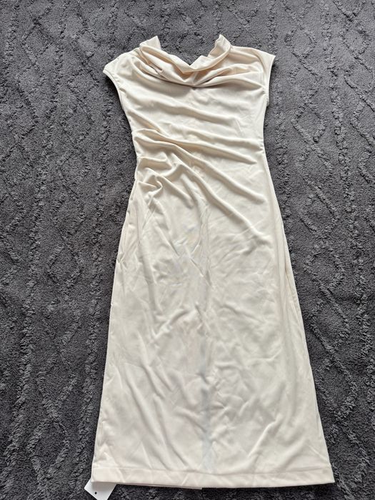 Продам абсолютно новое платье