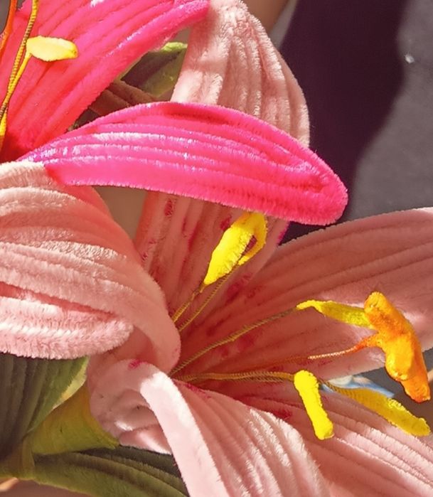 Flori lucrate handmade