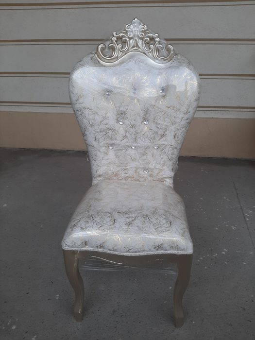 Mehmonxona stol stullari