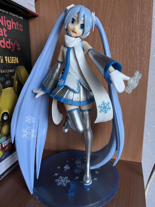 Продам аниме фигурки