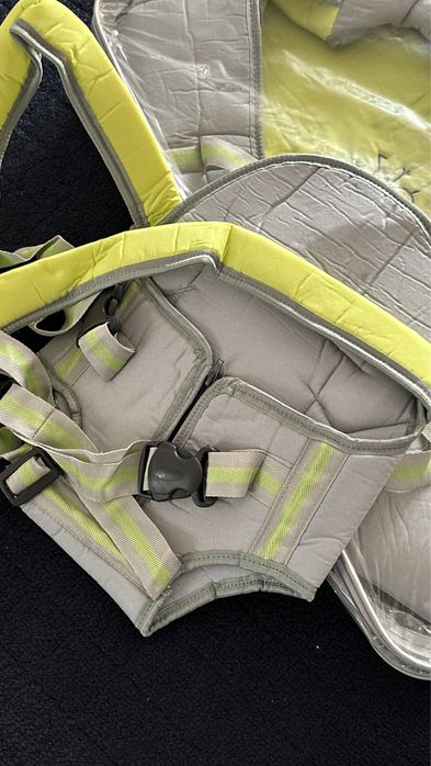 Кенгуру и люлька-переноска