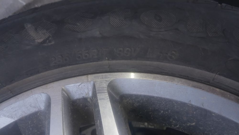 Шины с дисками хорошим состояние