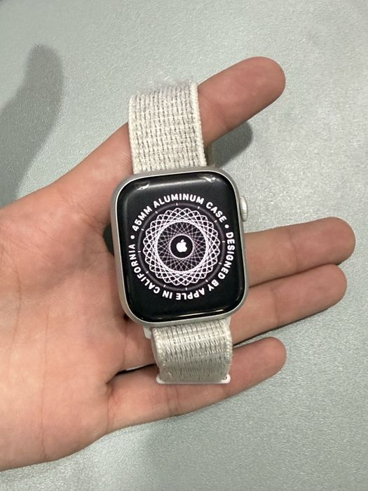 Продам Apple Watch 8 45mm срочно!