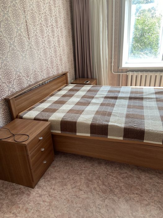 Спальный гарнитур б/у