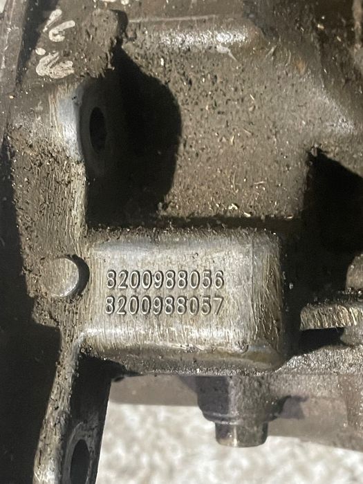 Cutie De Transfer Dacia Duster 2010 - >1.6I 16V 8200988057 8200988056