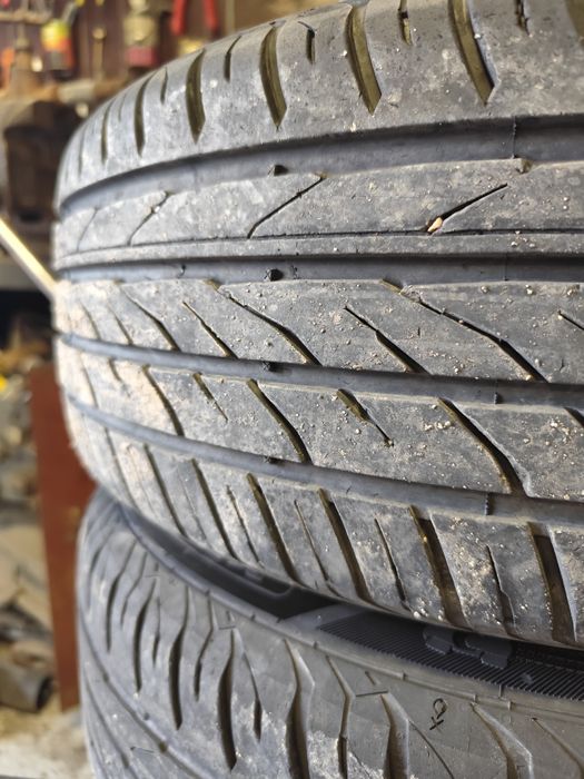 Шины 215/55 R17 комплект