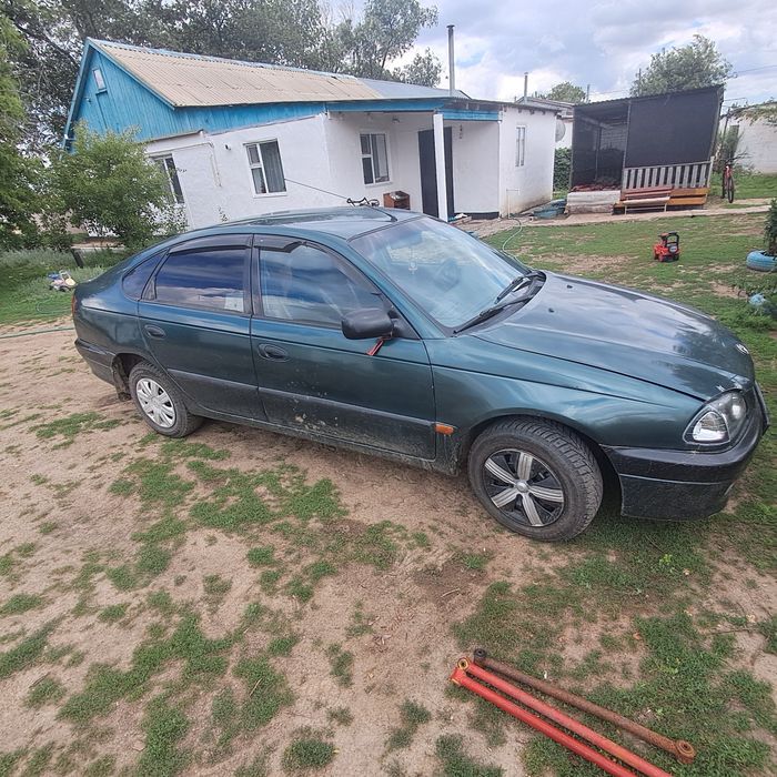 Продам авто тойота авенсис