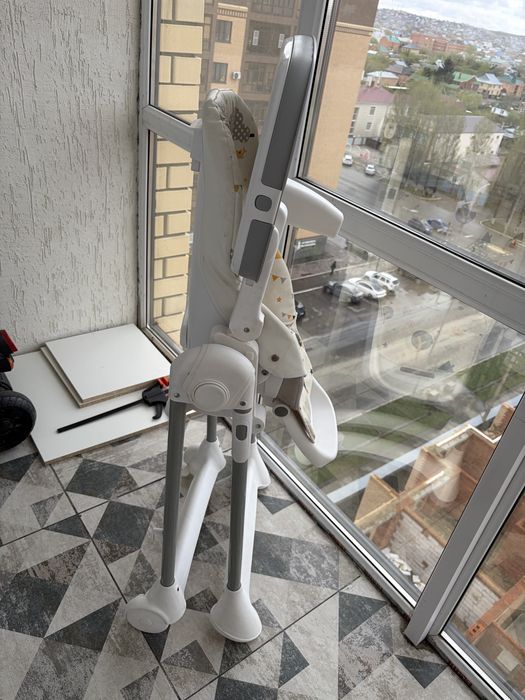 Детский стульчик для кормления