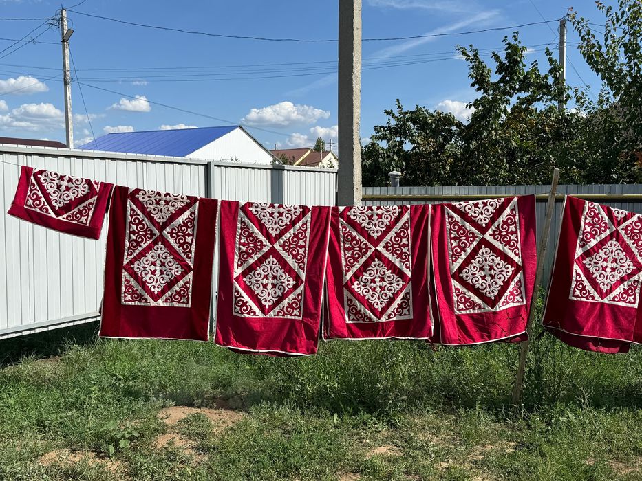 Жаңа көрпе-көпшік тыстарын сатамын