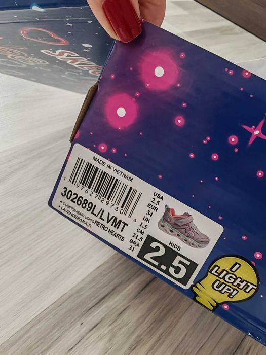 Skechers noi cu luminițe 34