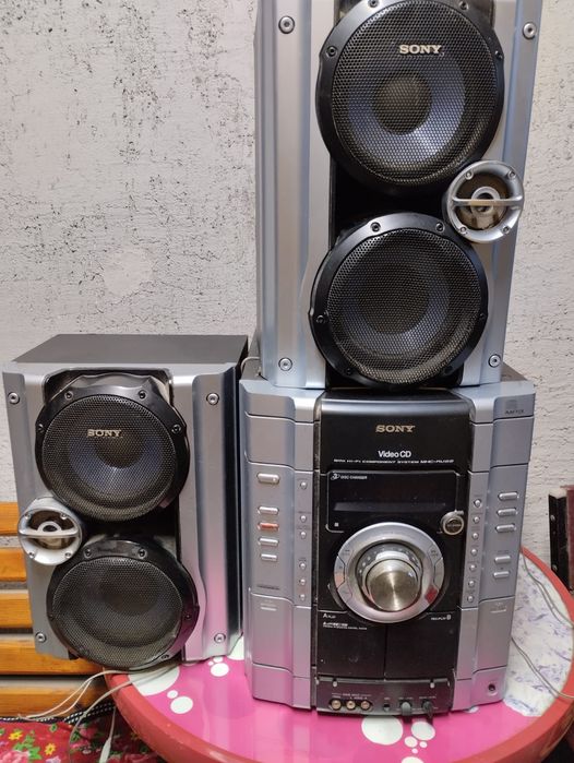 Музыкальный центр