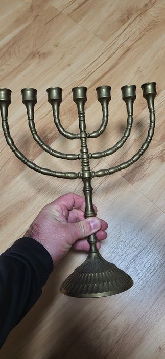 Менора голям бронзов свещник