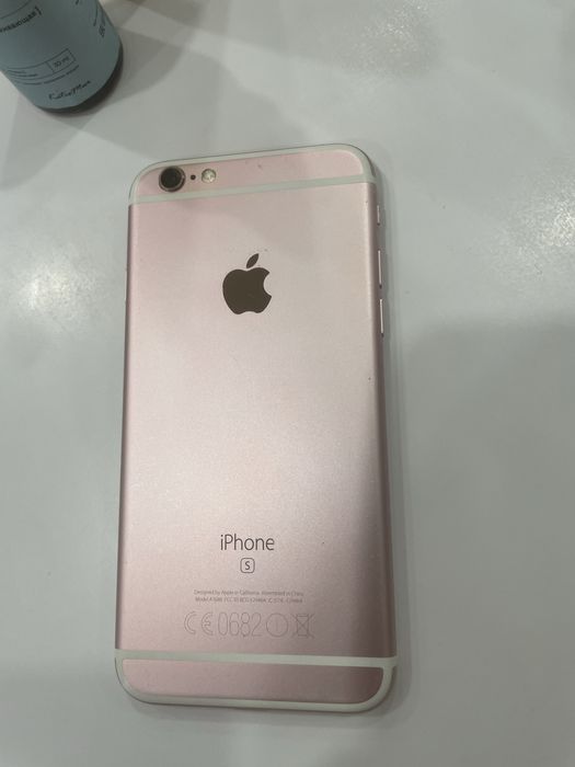 Продам iPhone6s в хорошем состоянии