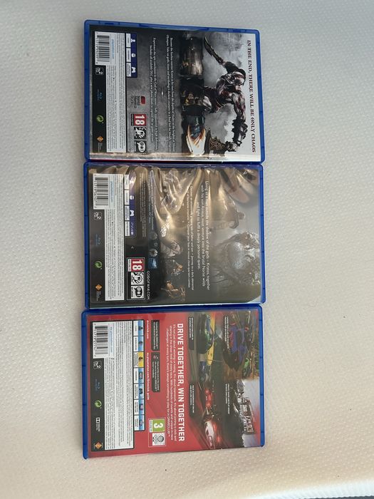 Playstation 4 игри + disc storage