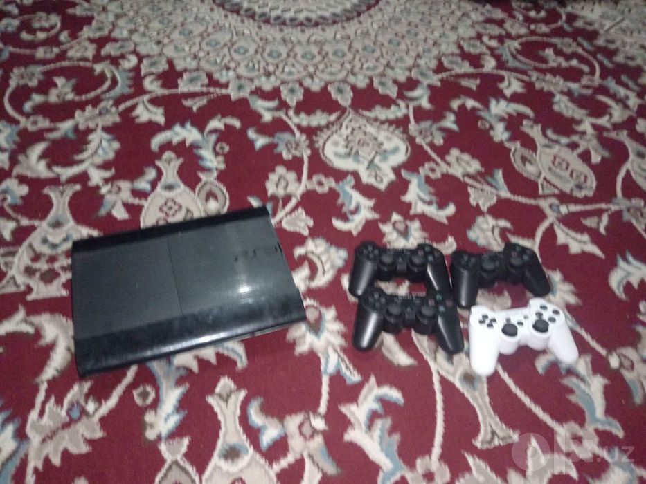 PlayStation 3 sotiladi 4 ta pult
