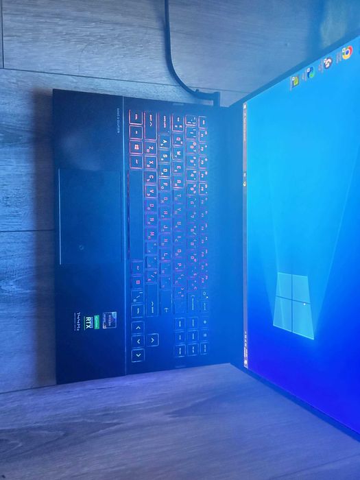 Геймърски Лаптоп HP OMEN 15
